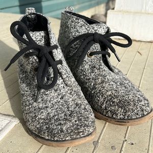 Dirty Laundry Booties Size 9